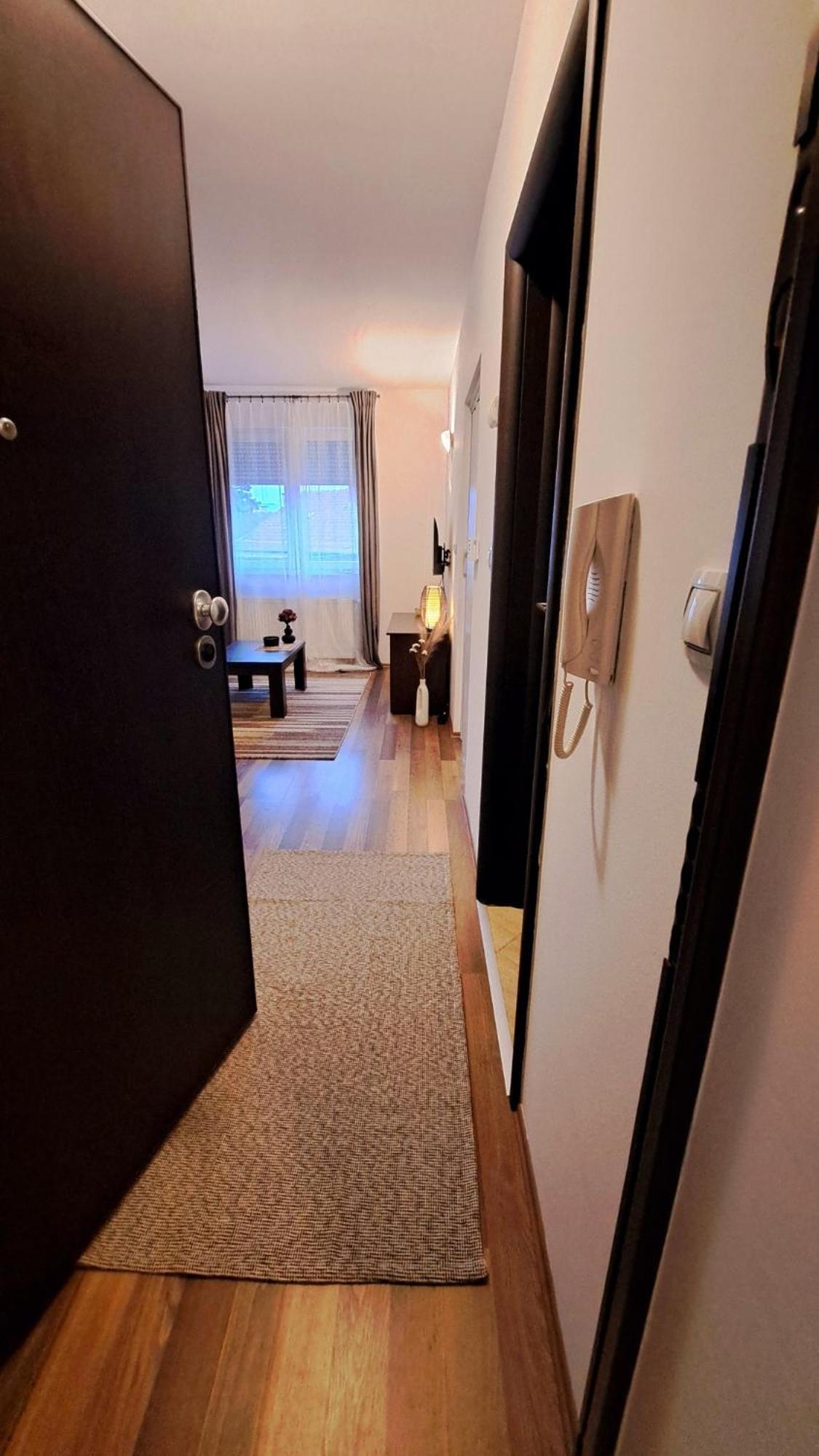 Lera Apartment-Free Public Parking Nearby Zagreb Bagian luar foto