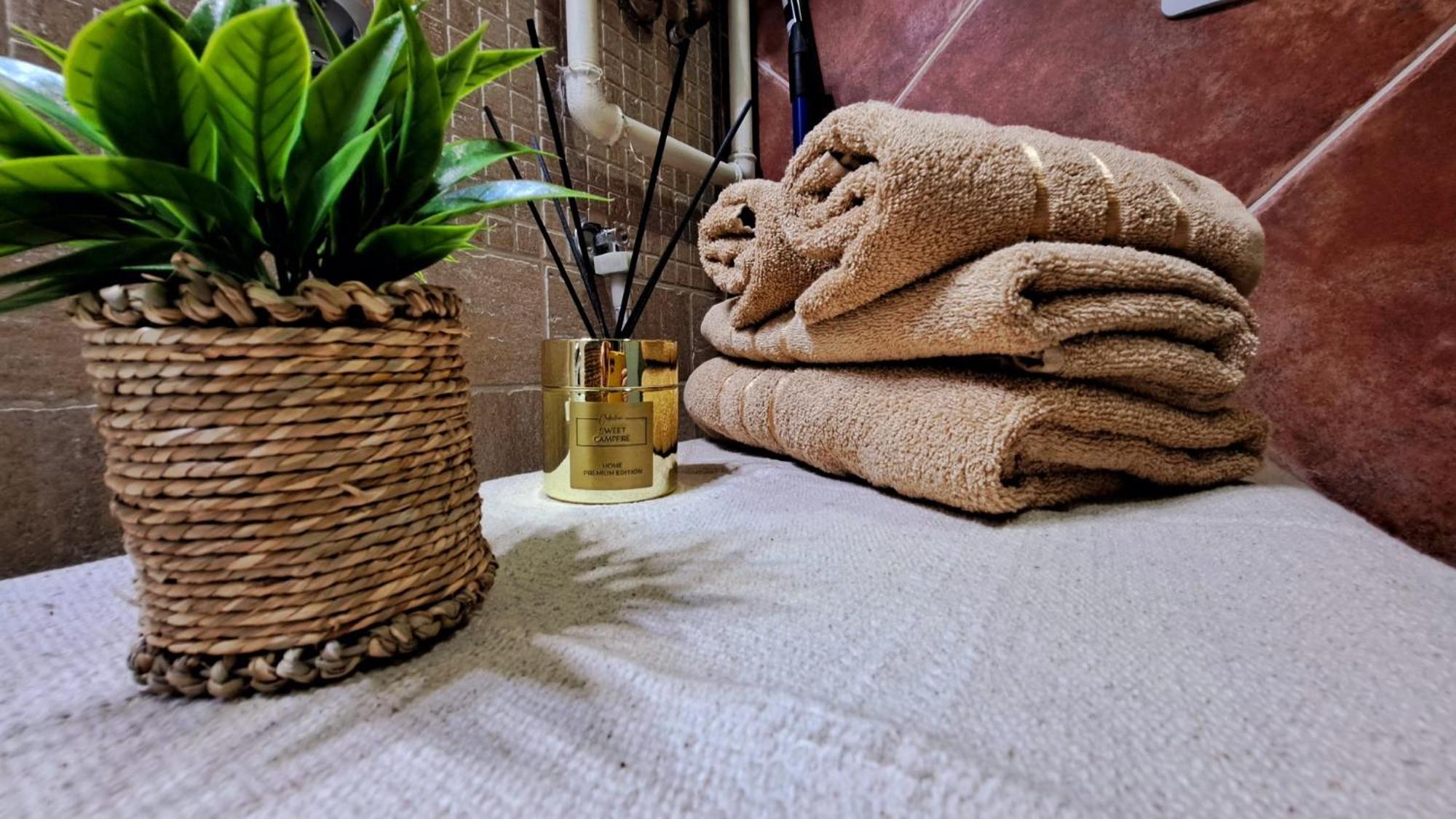 Lera Apartment-Free Public Parking Nearby Zagreb Bagian luar foto